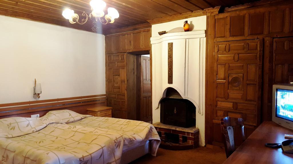 Chakarova Guest House Сливен Экстерьер фото