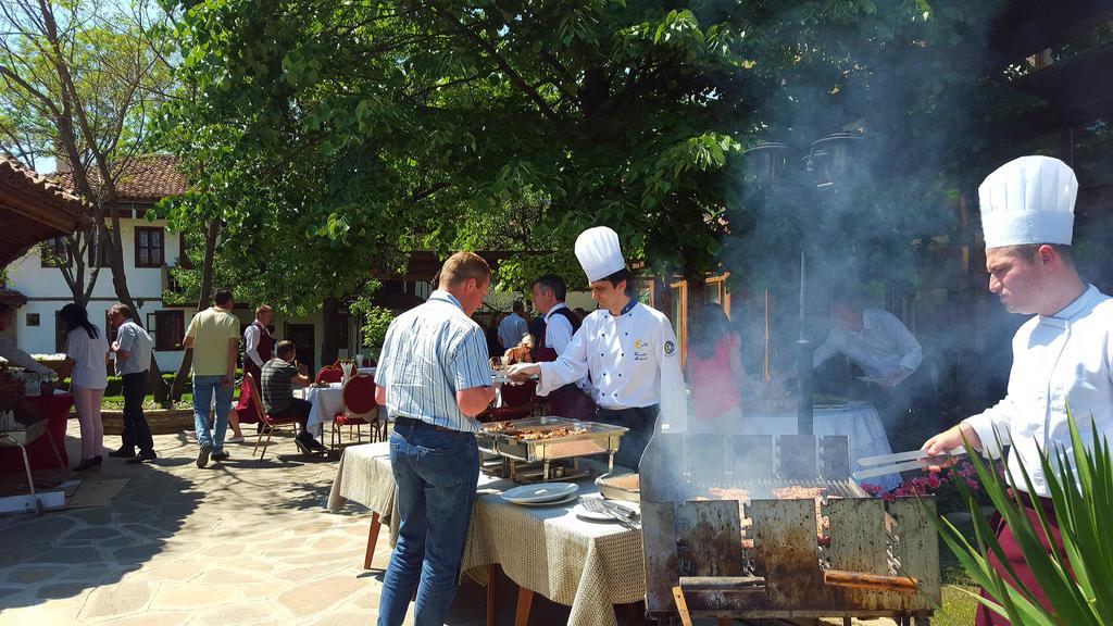 Chakarova Guest House Сливен Экстерьер фото